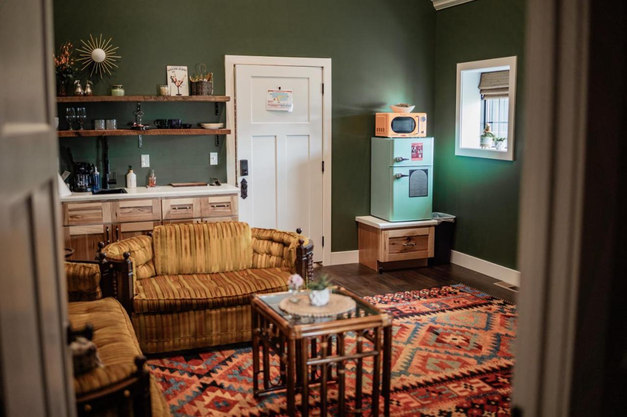 The Atrium - A Boutique Hotel - Suite 15 Perryville Εξωτερικό φωτογραφία